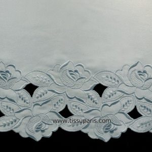 Dentelle satin broderie florale bleu clair 260mm NZ-00250