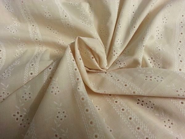 Broderie Anglaise Coton beige BA2