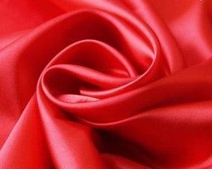 Satin Duchesse Rouge