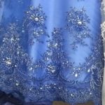 Dentelle perlée grise